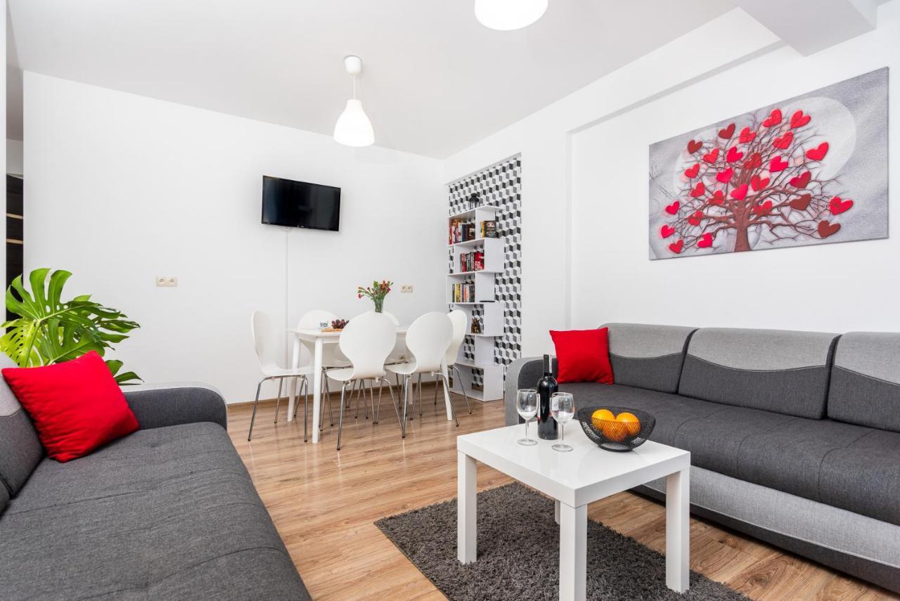 Apartamenty Niko 자토르 외부 사진
